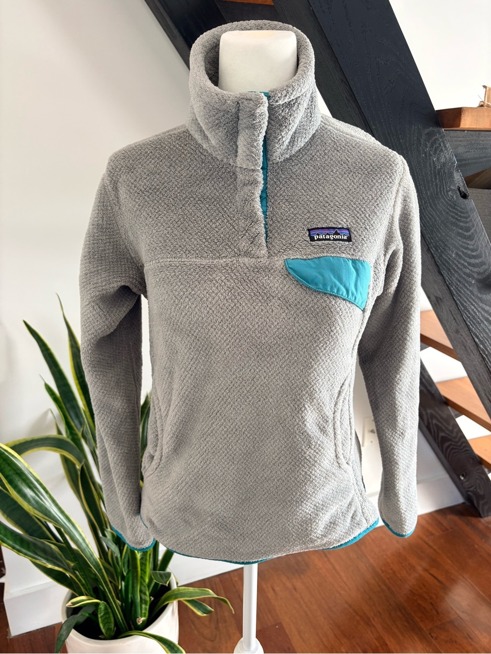 Patagonia Re-Tool Snap-T Pullover fleece w Teal Trim Size Small